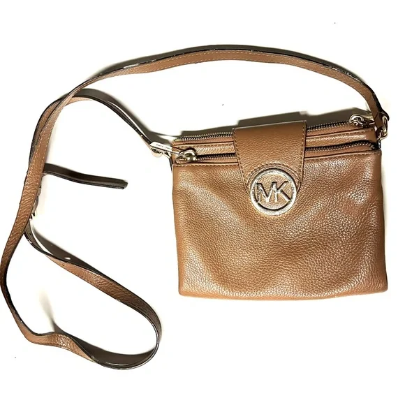 MICHAEL KORS Crossbody - Picture 1 of 15